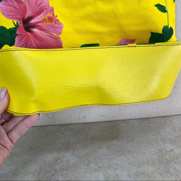 Isabella Fiore | Hibiscus Tropical Canvas Tote Bag - Picture 4 of 8